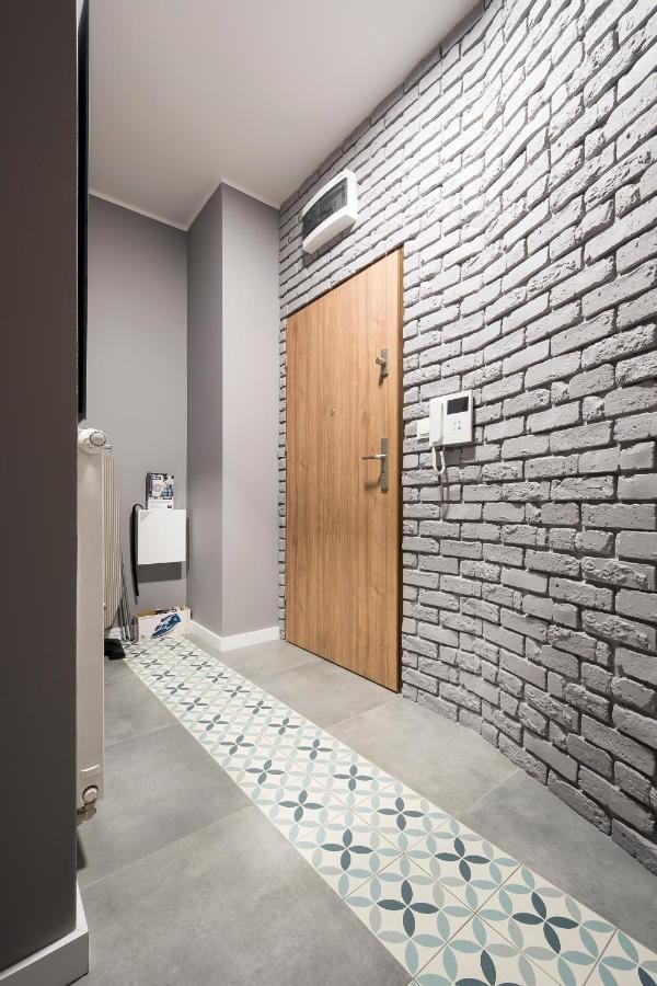Apartament Z Ogrodkiem I Garazem Познань Экстерьер фото