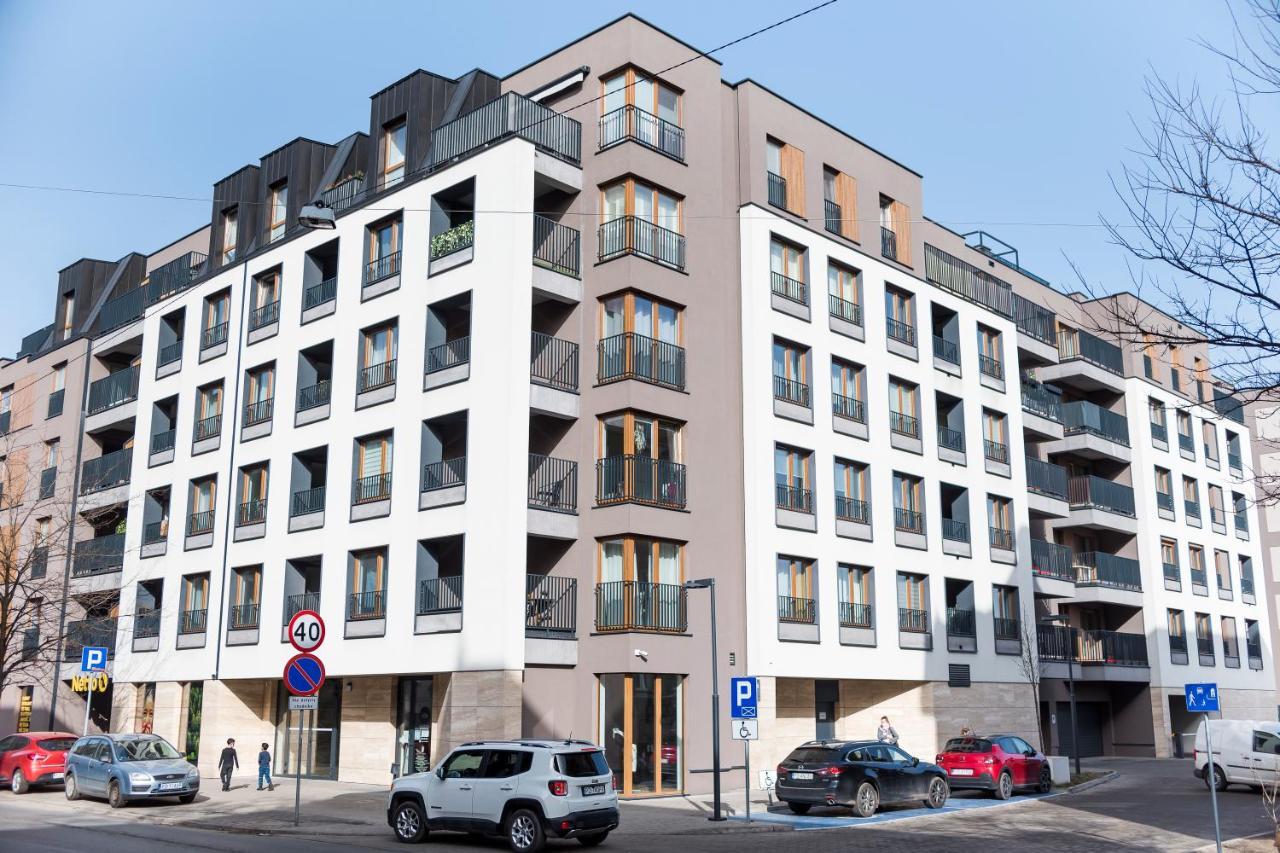 Apartament Z Ogrodkiem I Garazem Познань Экстерьер фото